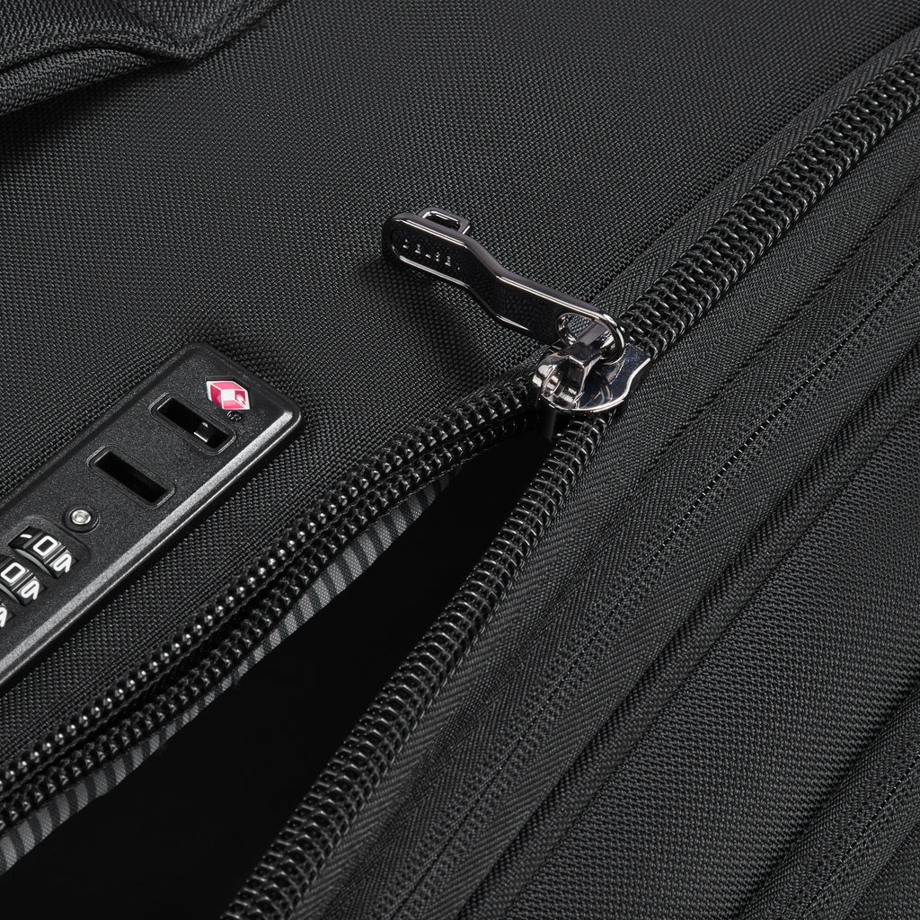 DELSEY Dita Large Suitcase Black (79cm)
